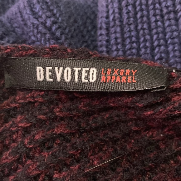 Devoted sweater with tie - Picture 6 of 6